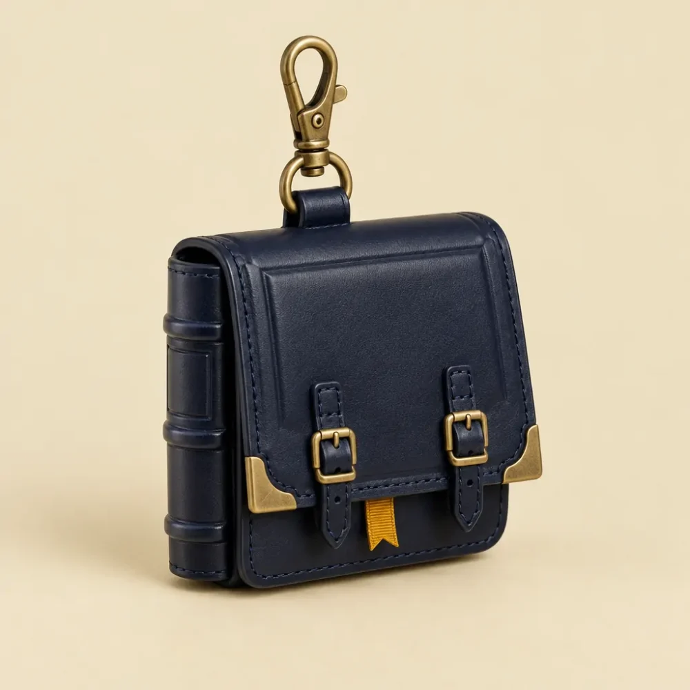 The Little Satchel, studio photo
